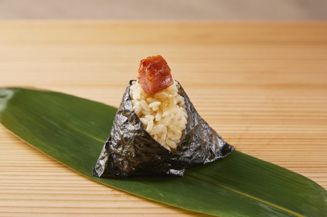 ◇「箸も醤油もいらない」スシローの「むすび寿司」専門店、東京進出