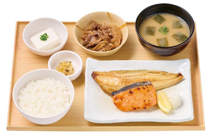 やよい軒、銀鮭としまほっけが一度に楽しめる定食を5月20日発売