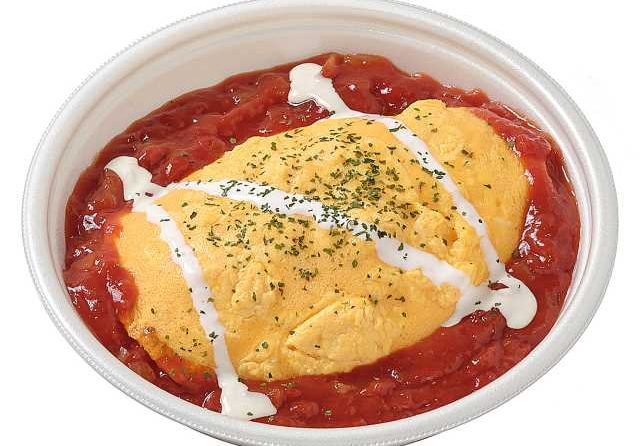 セブン5月6日週以降の新商品「ふんわり玉子のオムライス」＝わらべや日洋