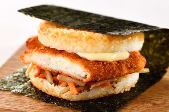 モス新作「のり弁ライスバーガー」登場、白身魚フライときんぴらでボリューム満点